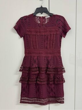DEX Burgundy women’s  Lace Tiered Dress size L(fits like XS)